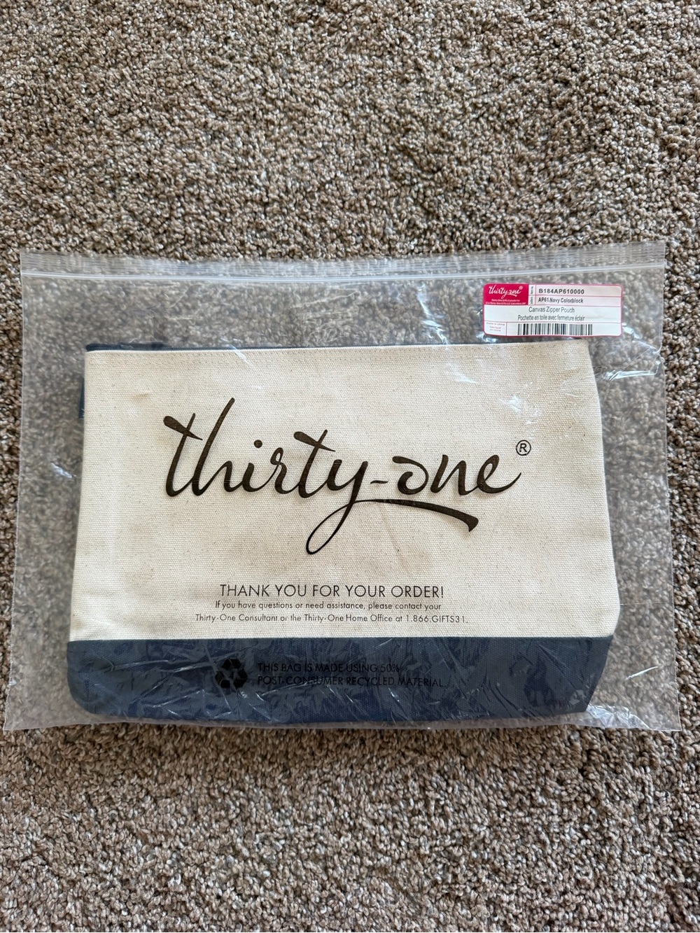 THIRTY-ONE Canvas Zipper Pouch in Navy Colorblock